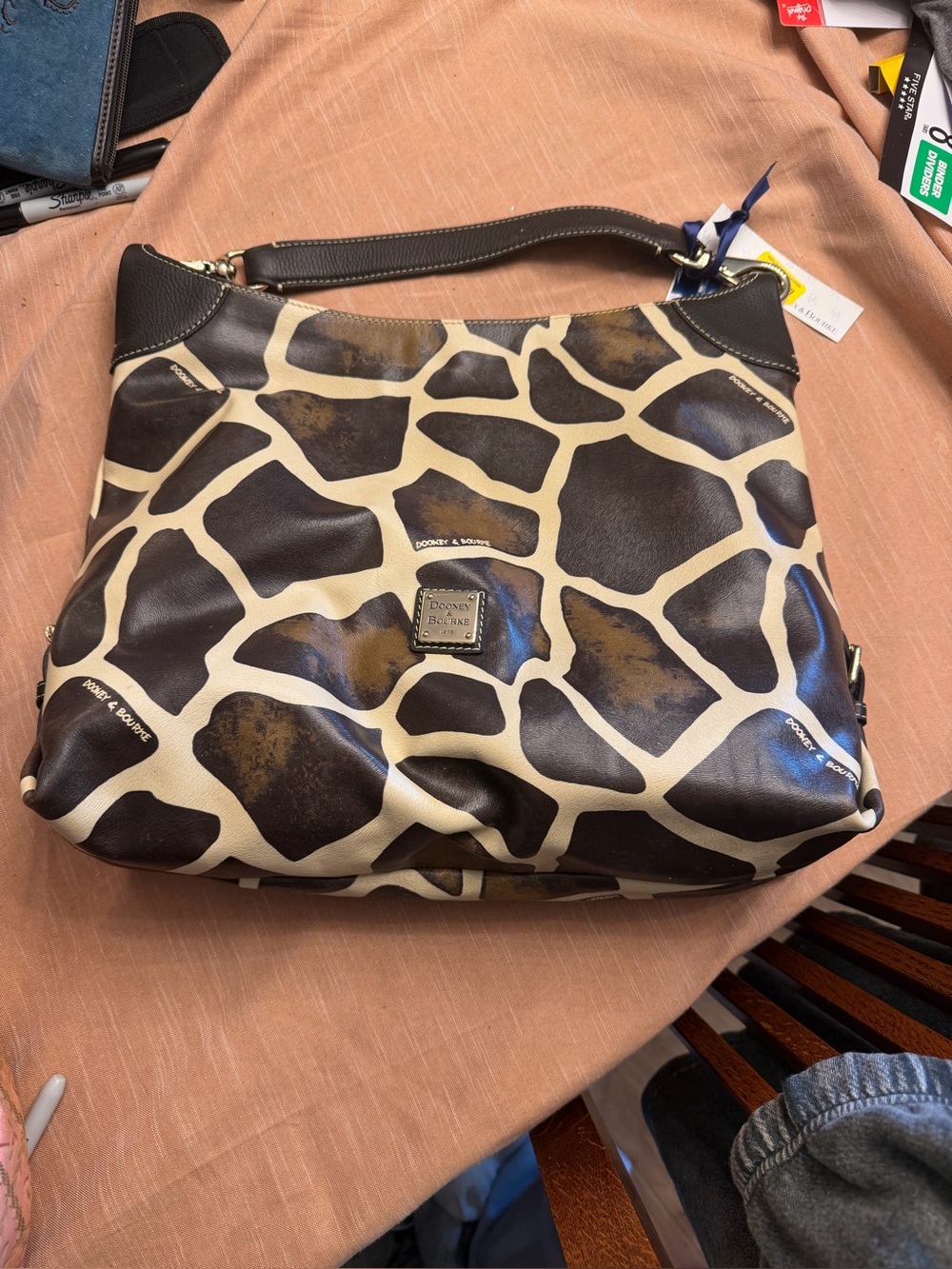 Dooney & Bourke vintage Giraffe Print Shoulder Bag in Brown/Cream medium sac nwt
